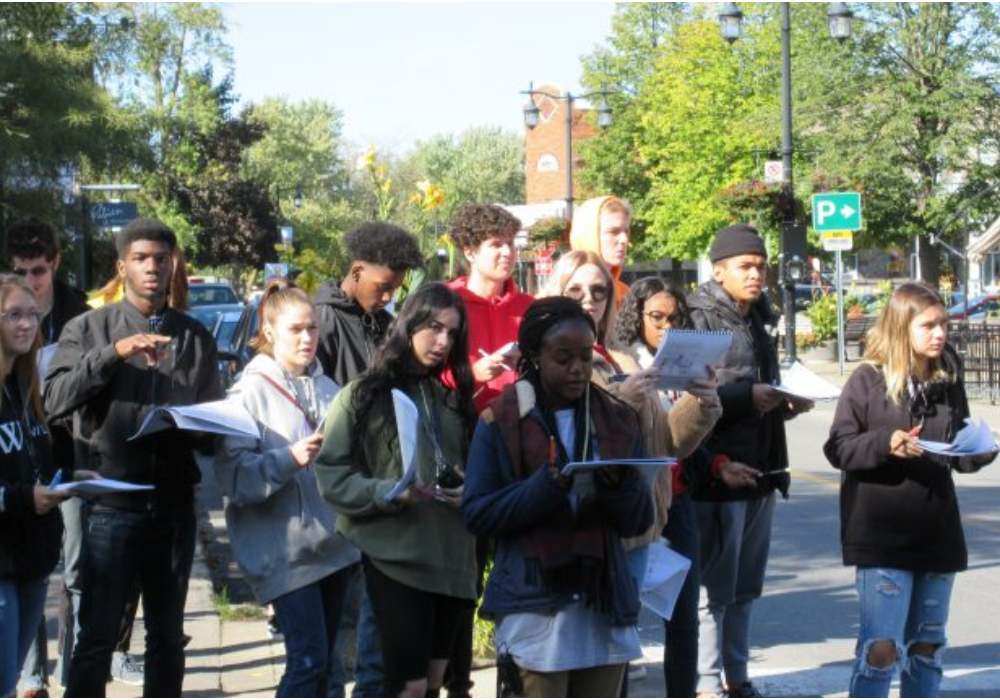 Des &eacute;l&egrave;ves d&rsquo;Exploration culture dans le Vieux-Terrebonne