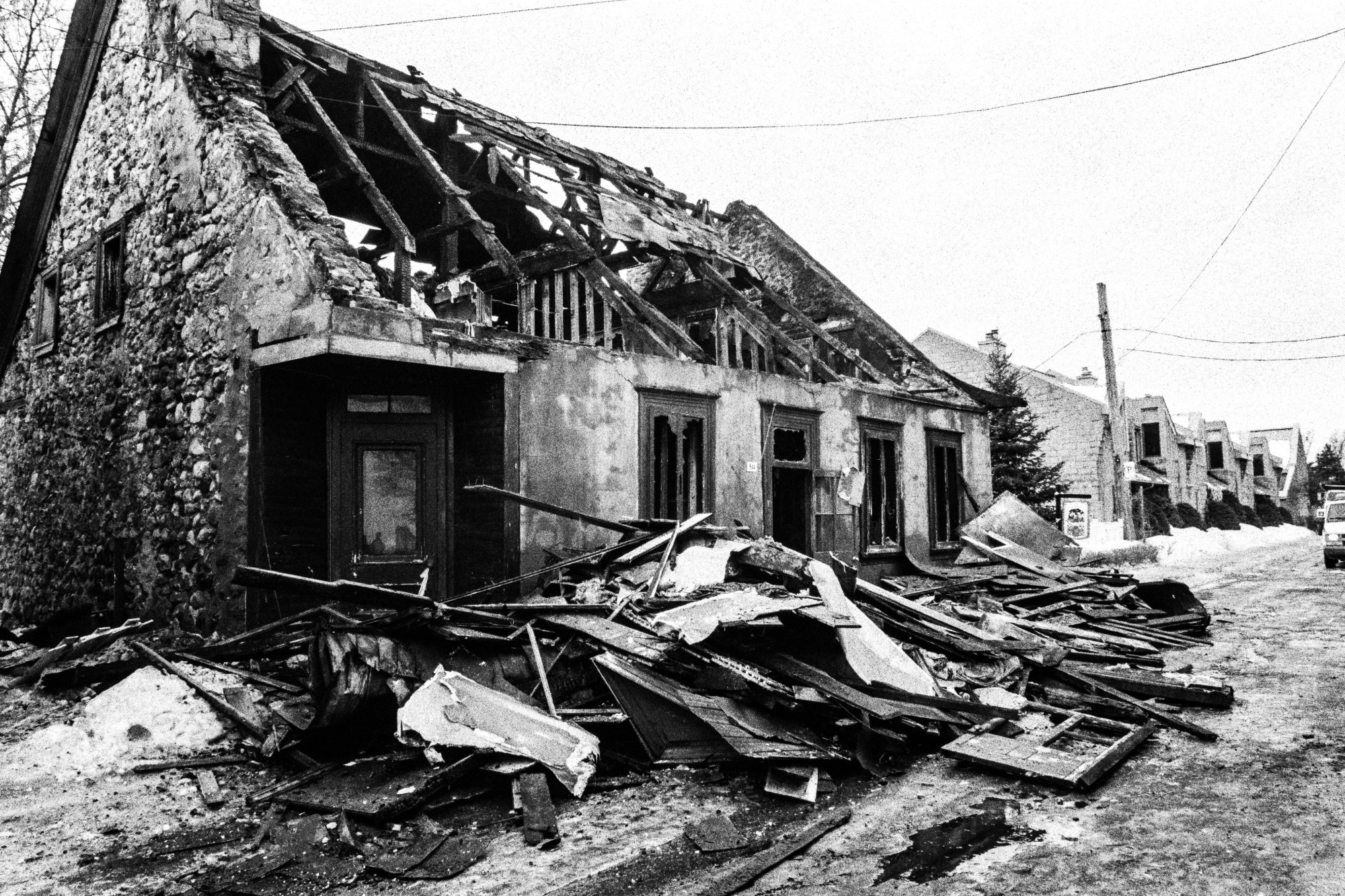 Incendie et reconstruction de la Maison Bélisle